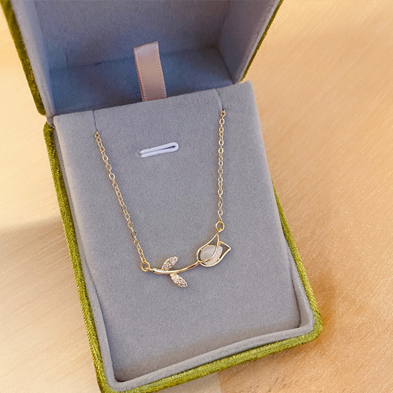 Stainless Steel Rose Tulip Cry - đánh giá và giá Birth Flower Necklace